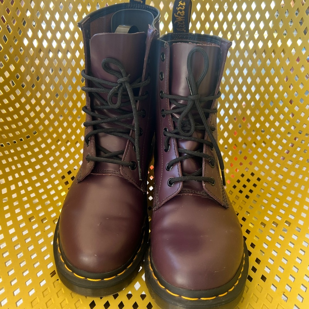US 10 Worn Once Dr. Marten Purple Smooth Leather Lace Up Boots